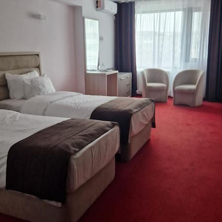 City Hotel & Lounge Slatina  Exterior photo