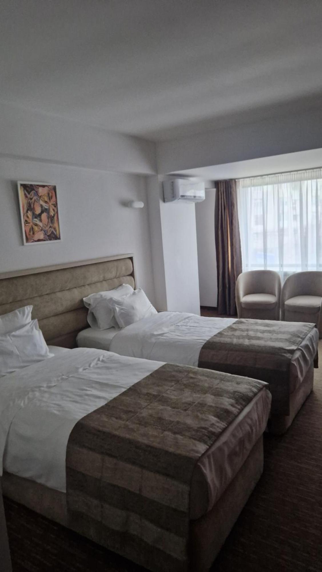 City Hotel & Lounge Slatina  Exterior photo