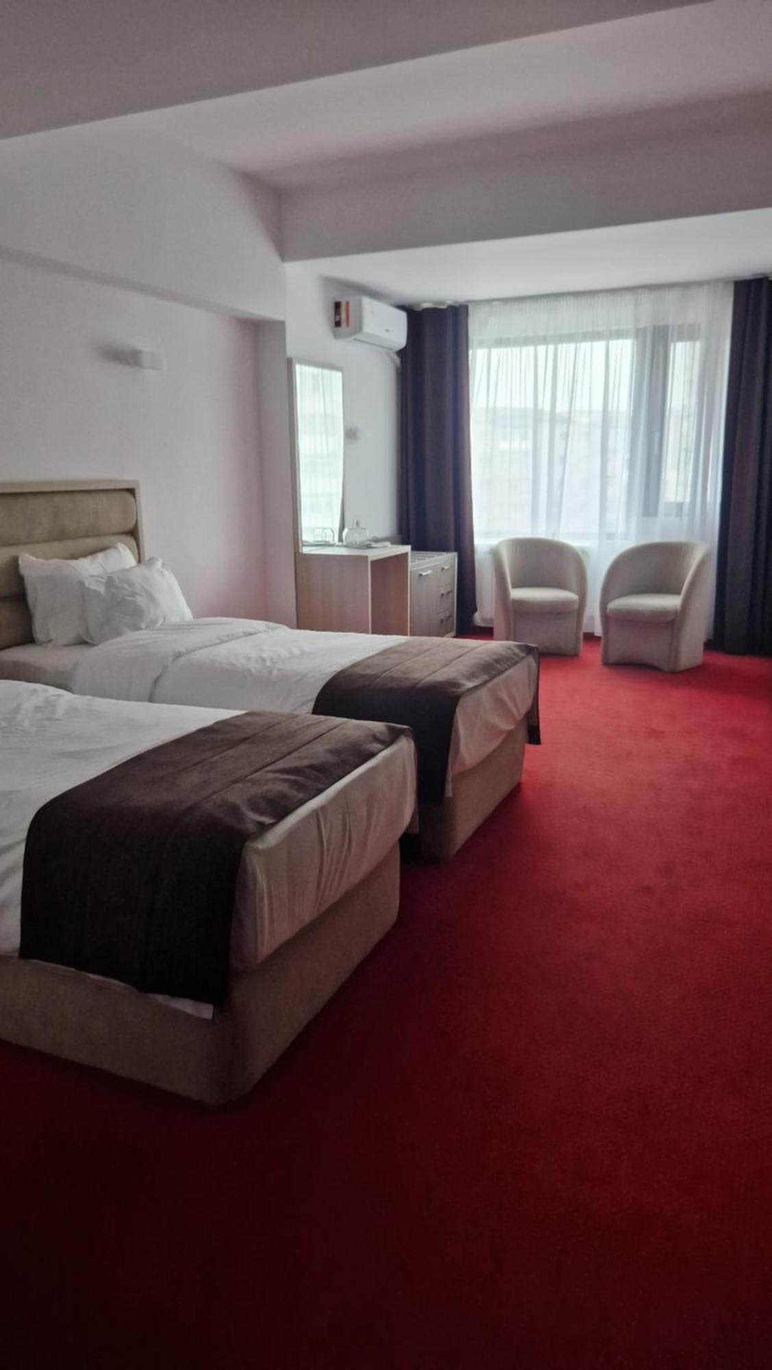 City Hotel & Lounge Slatina  Exterior photo