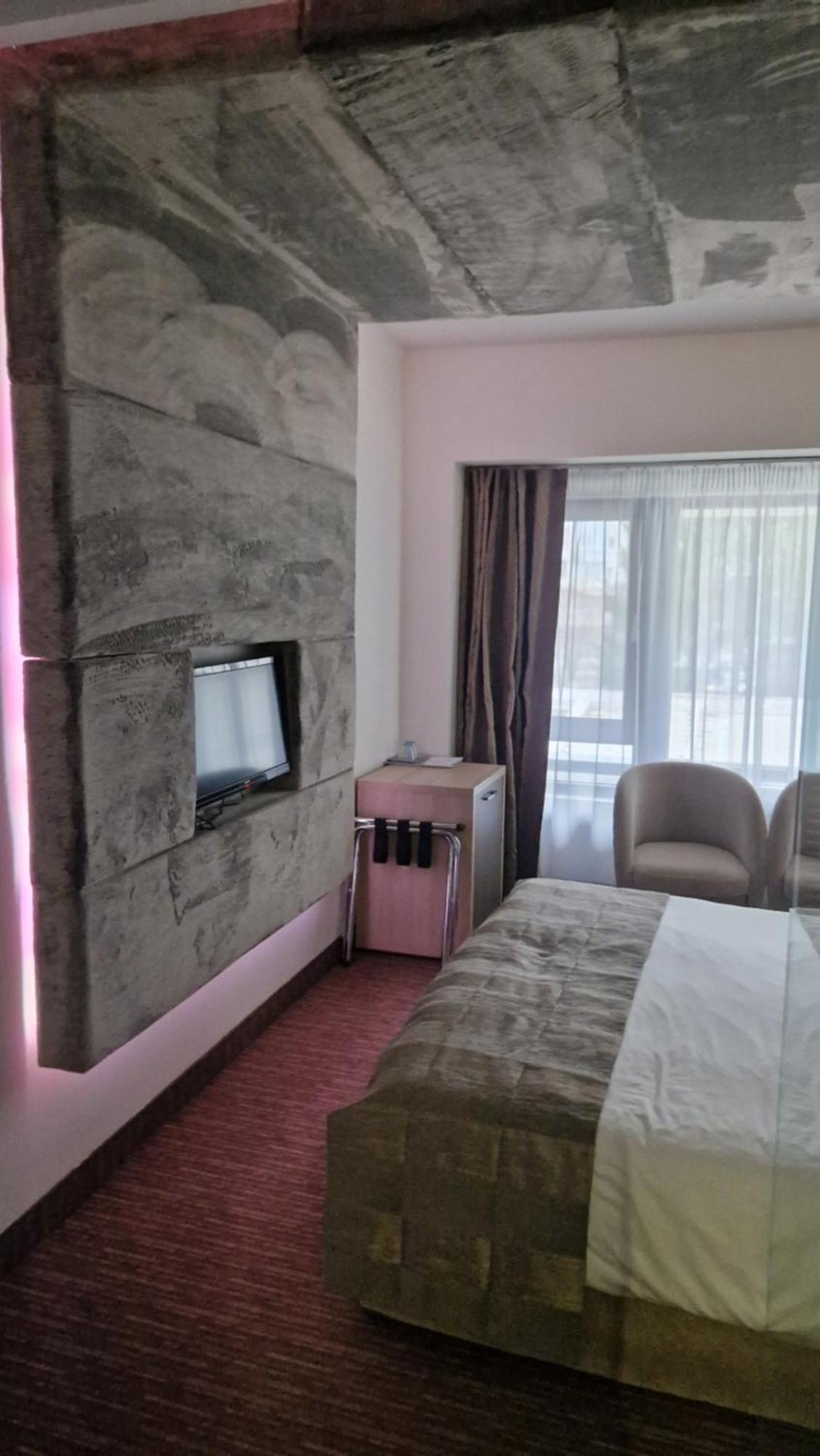 City Hotel & Lounge Slatina  Exterior photo
